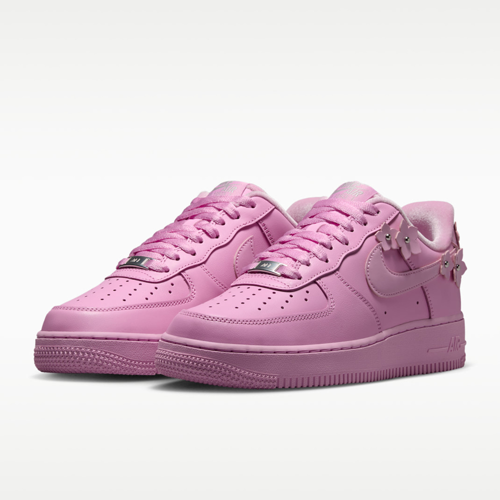 Sepatu Olahraga dan Santai Wan - Nike Shoes Air Force 1 ulasan dan harga