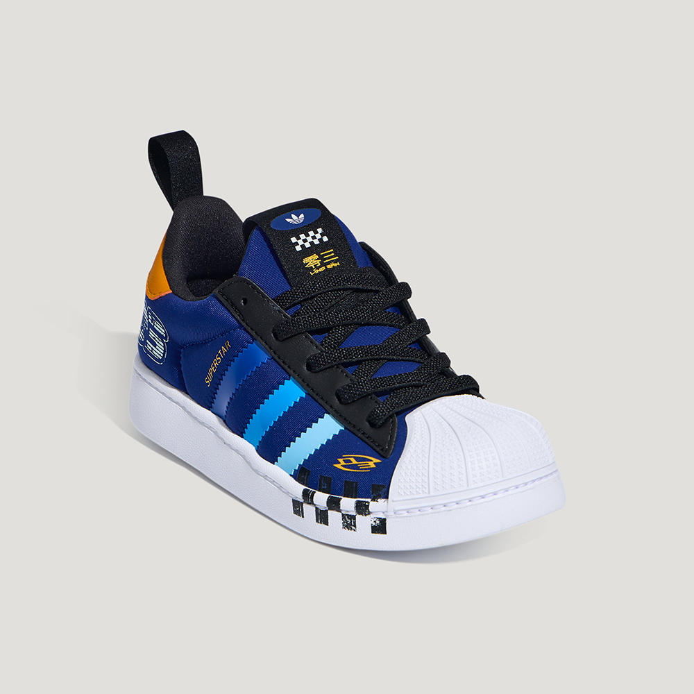 Sepatu Olahraga dan Santai Ana - Adidas Shoes Superstar ulasan dan harga